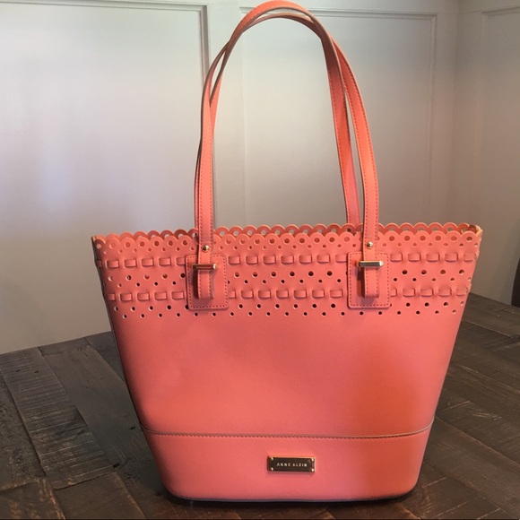 Anne Klein Handbags - Anne Klein Purse- Peach Snap In Pocket, Like New